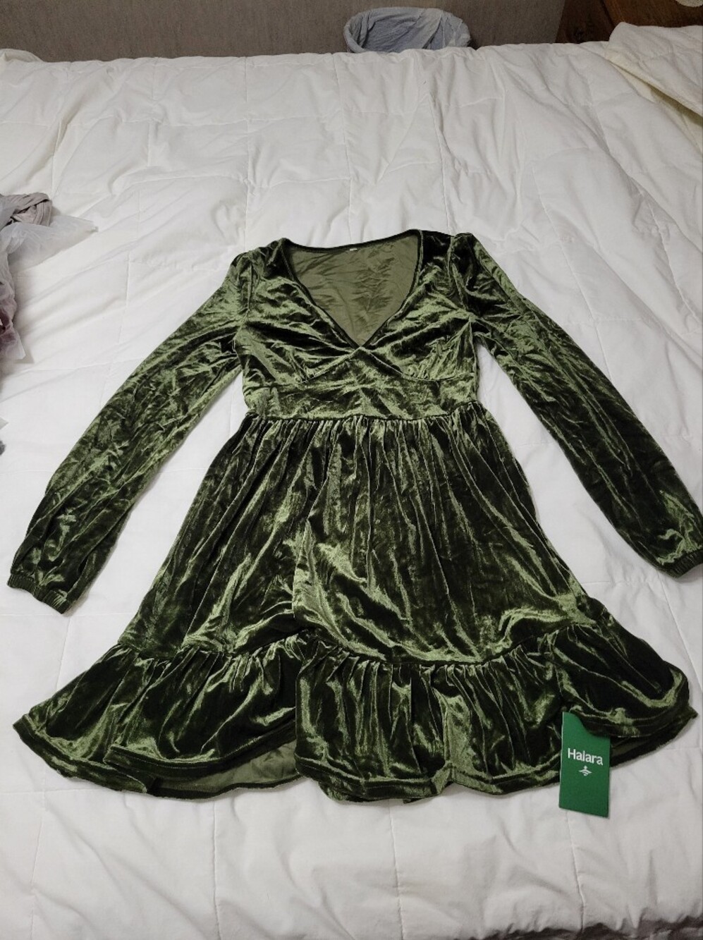 HALARA Olive Green Velvet Long-Sleeve Dress